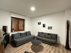 Duisburg FeelHome, Flughafen nah, 6 Personen, Badewanne, Zentral, WiFi, Ground Floor